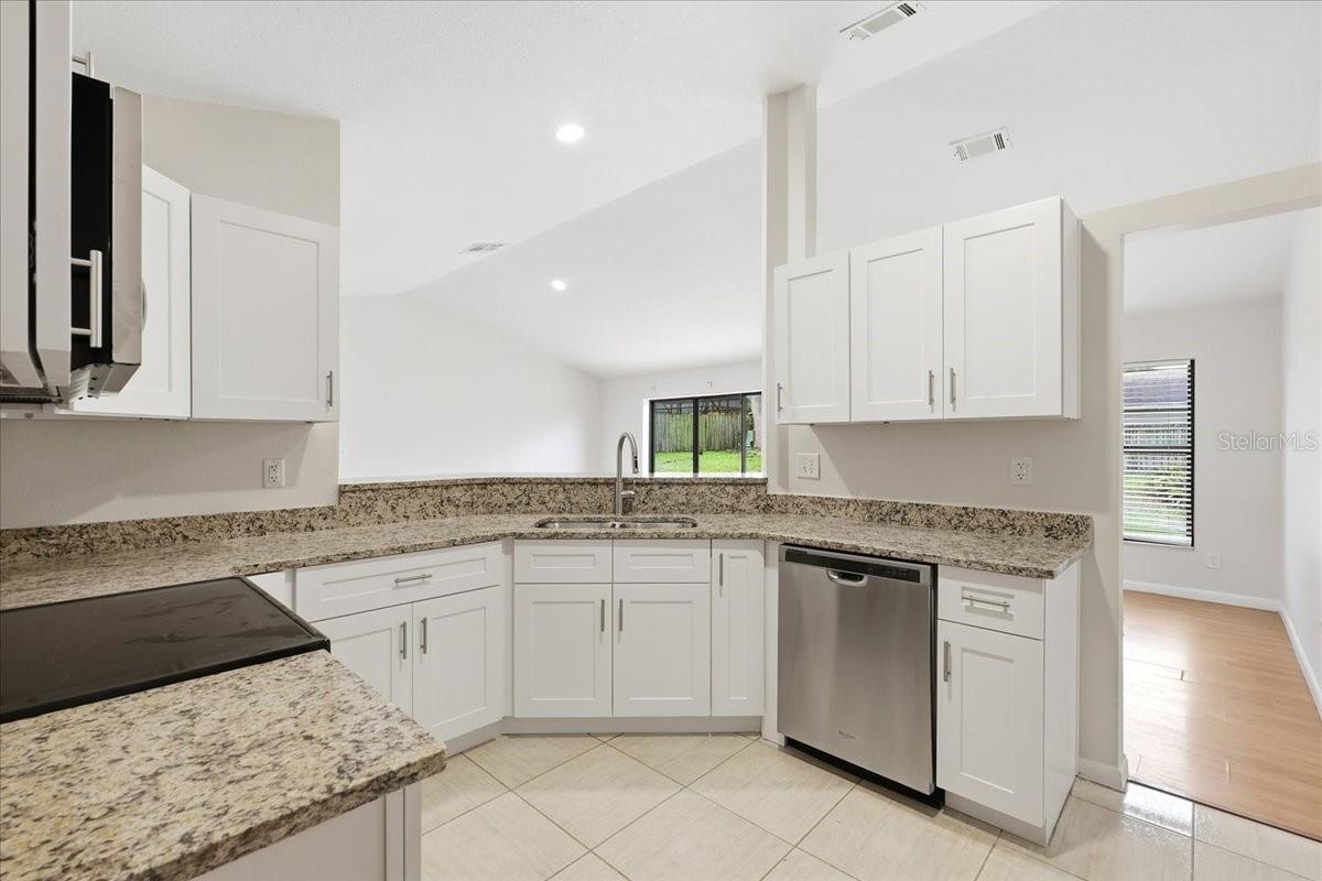 5045 Catspaw Ct Property Photo 17