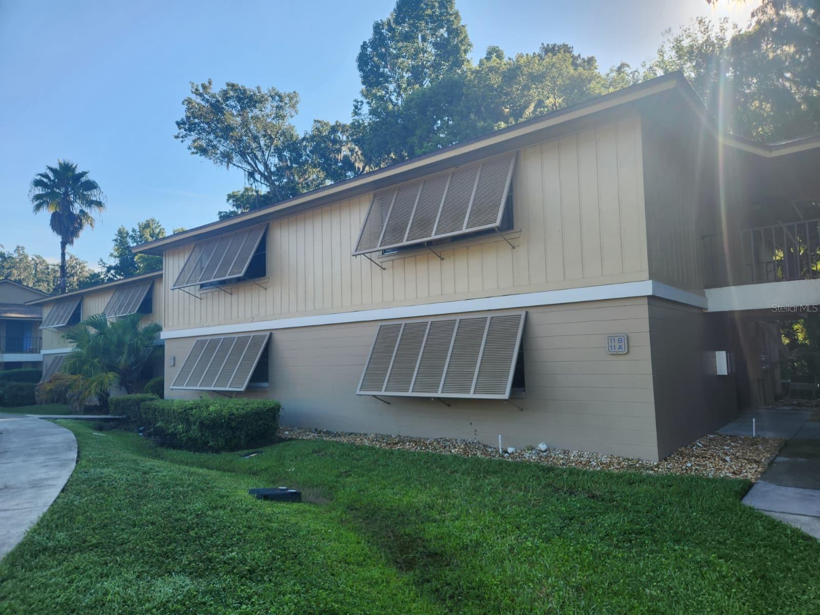 130 Jasmine Woods Ct #11b Property Photo 1