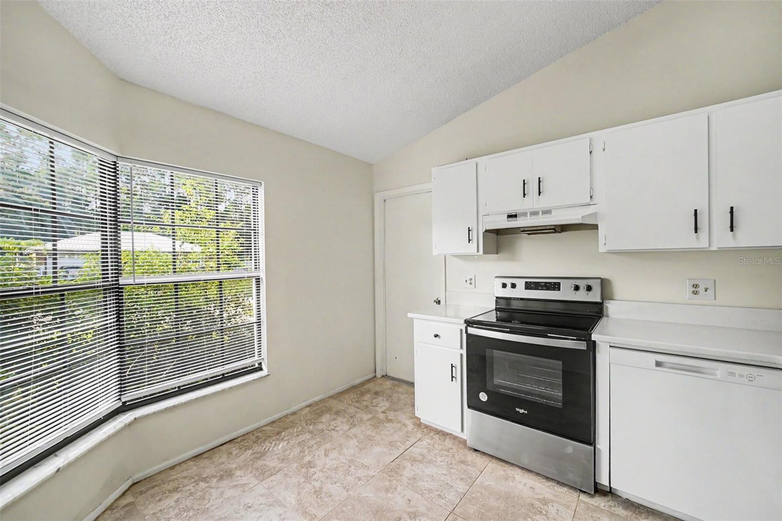2362 Whitehorse St Property Photo 12