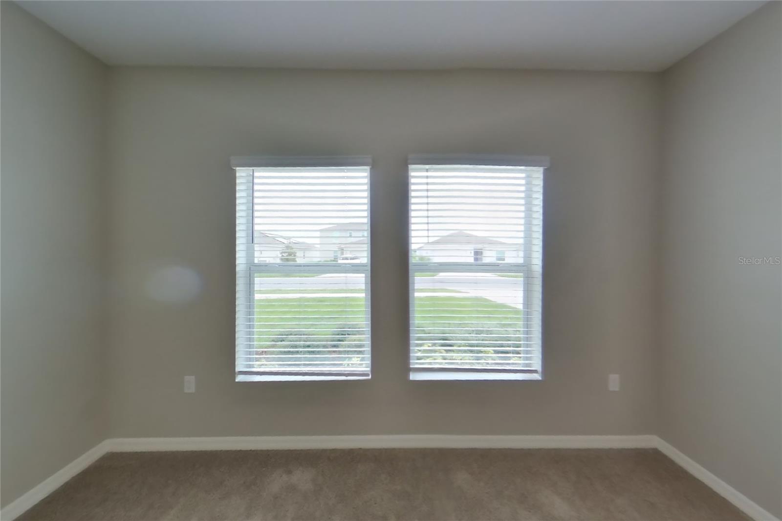O6442142 Property Photo 10