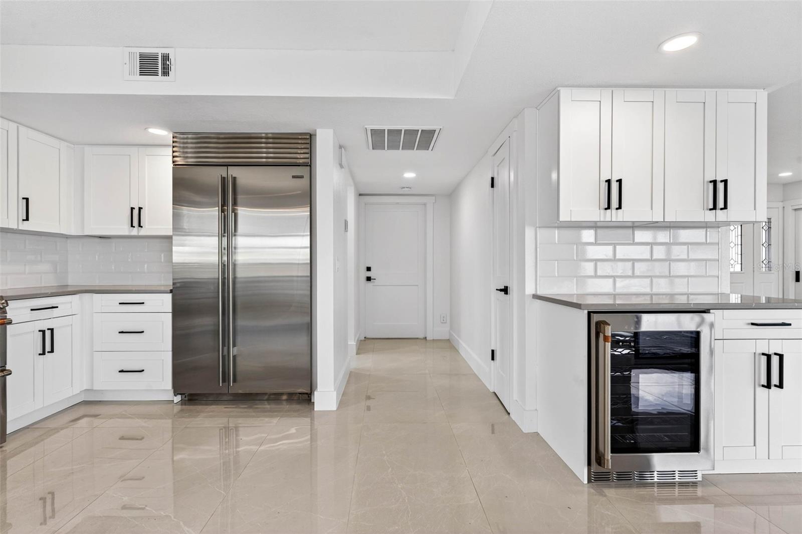 319 Midway Is Property Photo 12