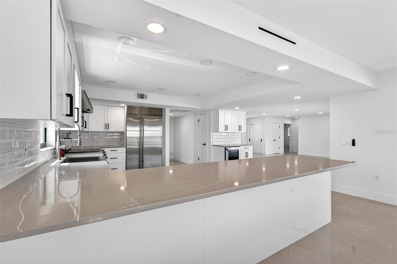 319 Midway Is Property Photo 14