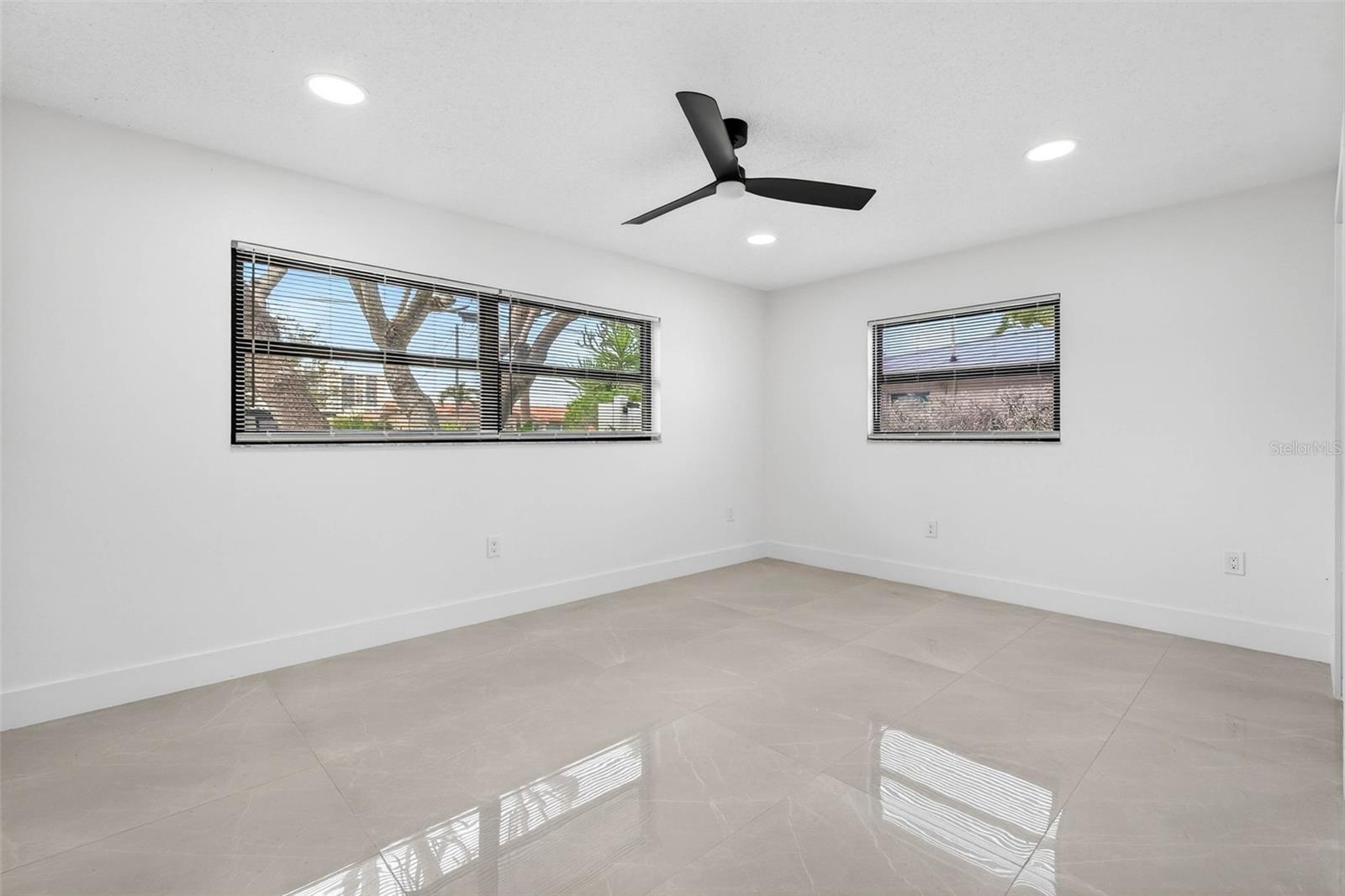 319 Midway Is Property Photo 15