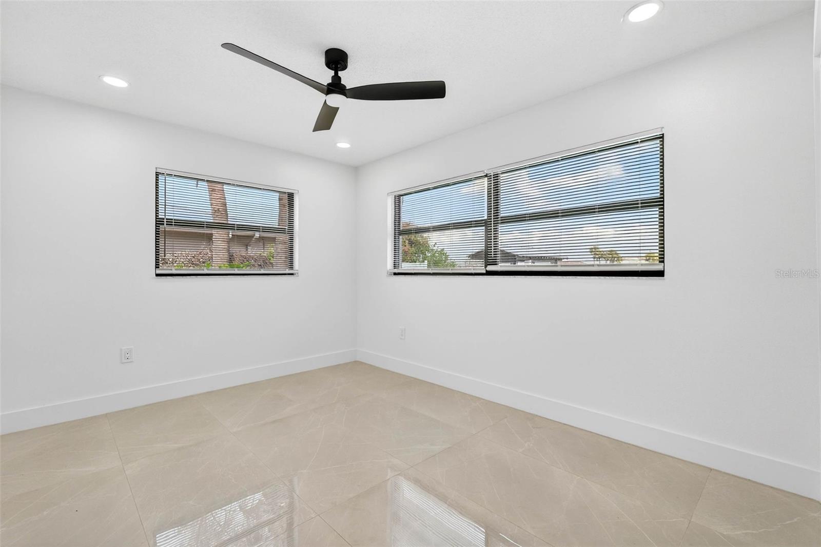 319 Midway Is Property Photo 16