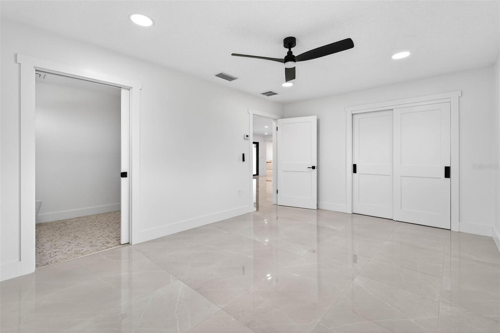 319 Midway Is Property Photo 18