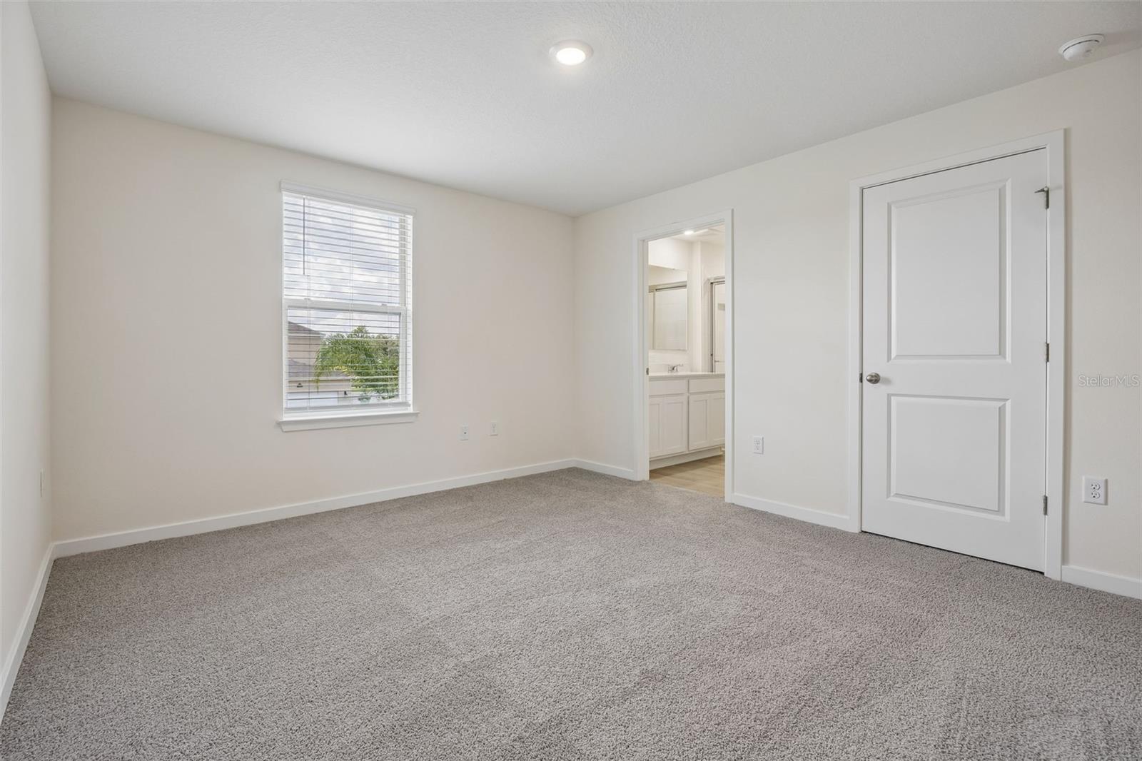 16570 Barbours Creek Way Property Photo 12