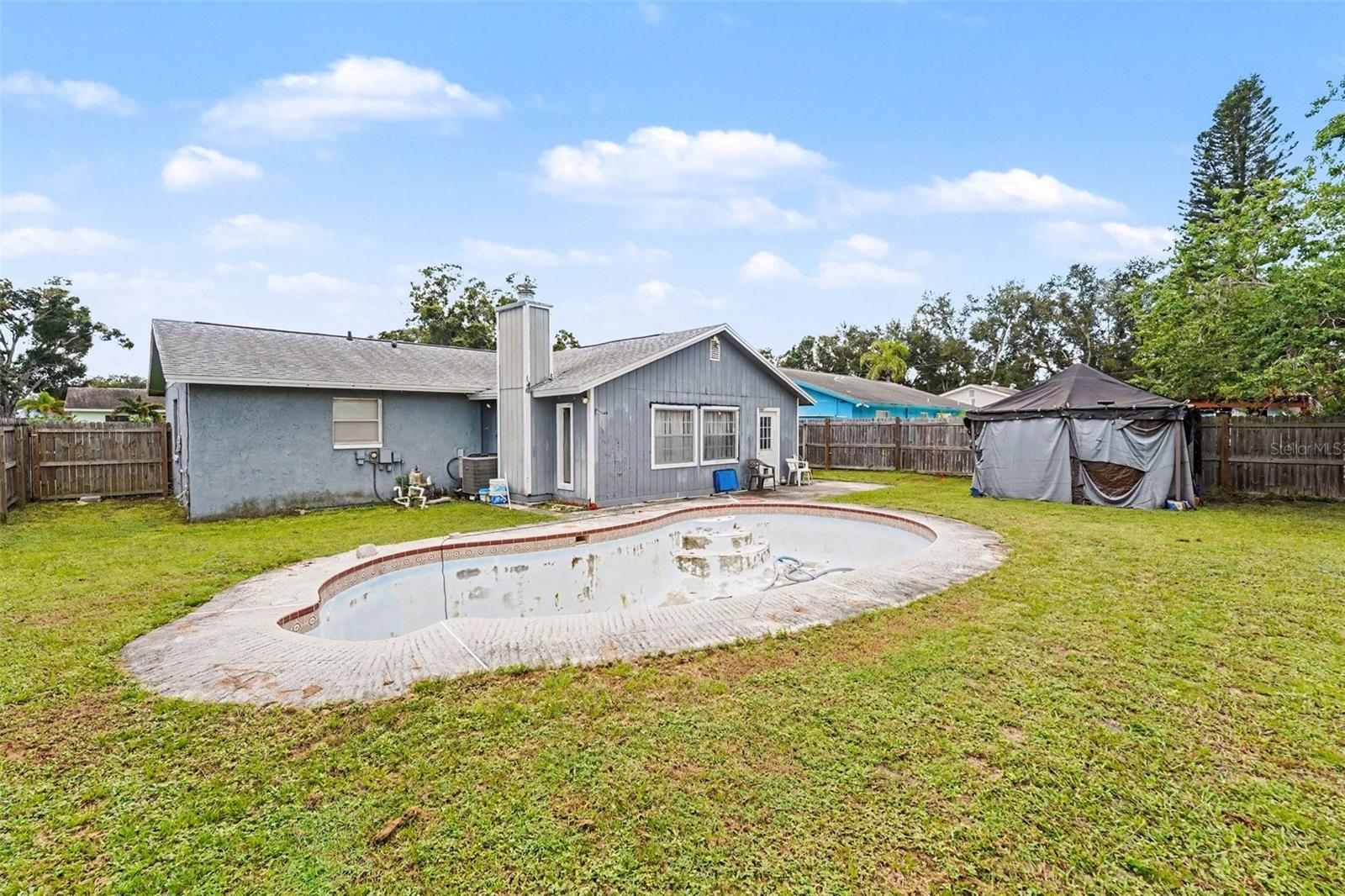 7991 Aberdeen Cir Property Photo 23