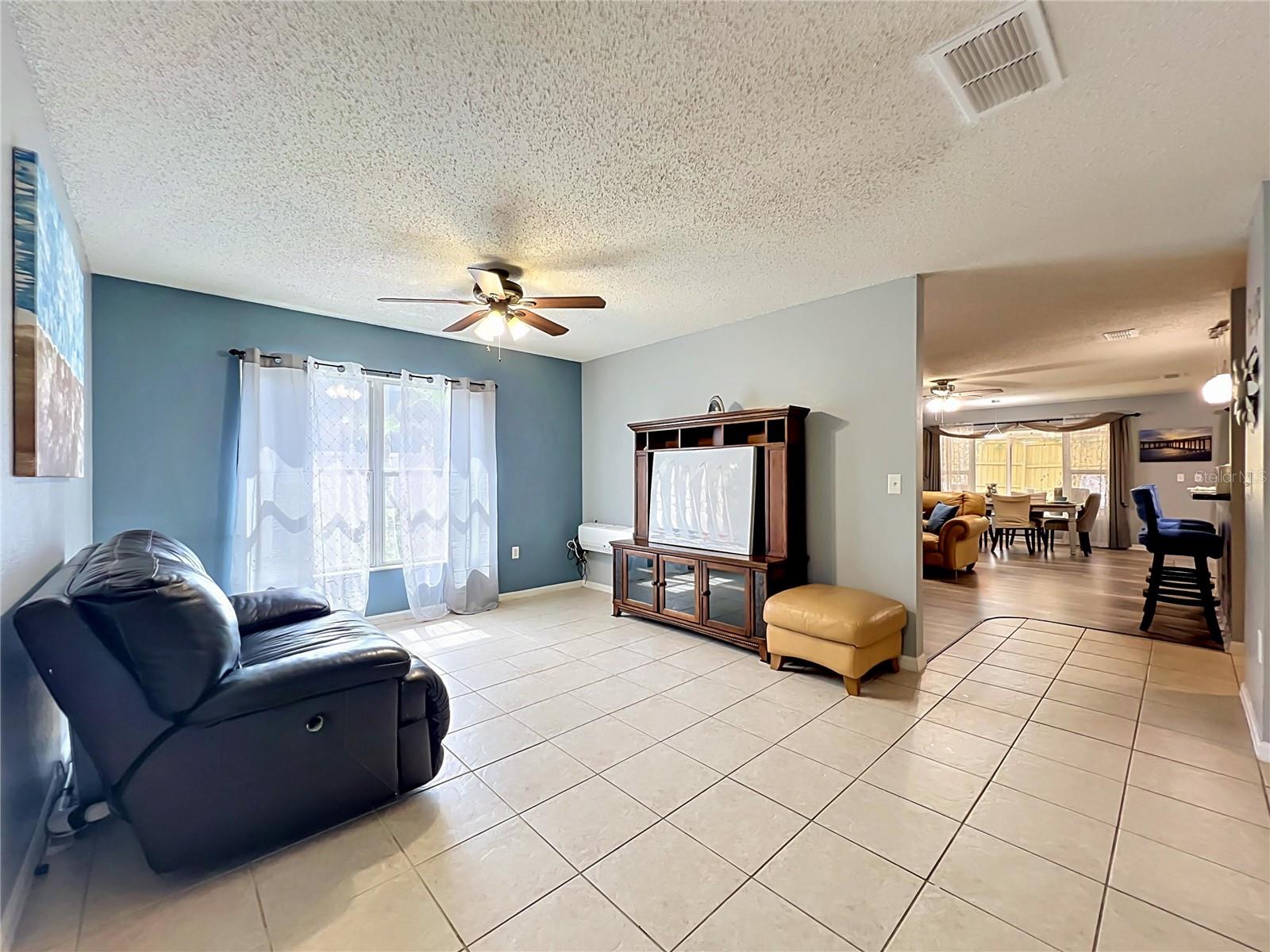 8307 Lainie Ln Property Photo 3