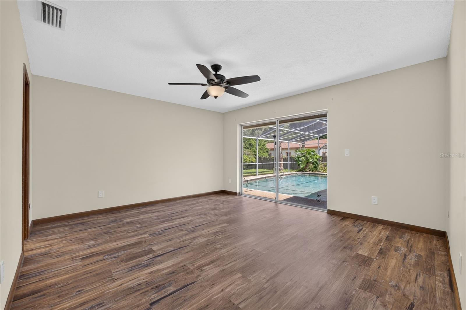 204 Riverbend Blvd Property Photo 27