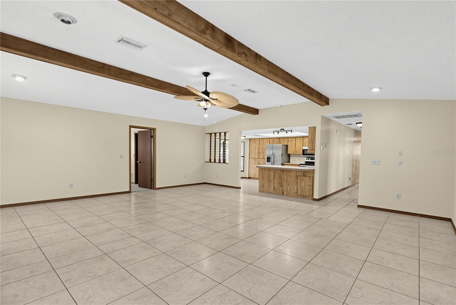 7488 Allen Dr Property Photo 6