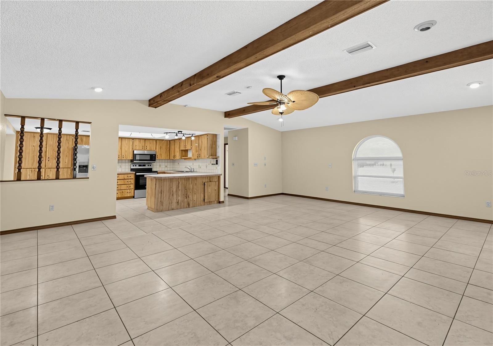 7488 Allen Dr Property Photo 7