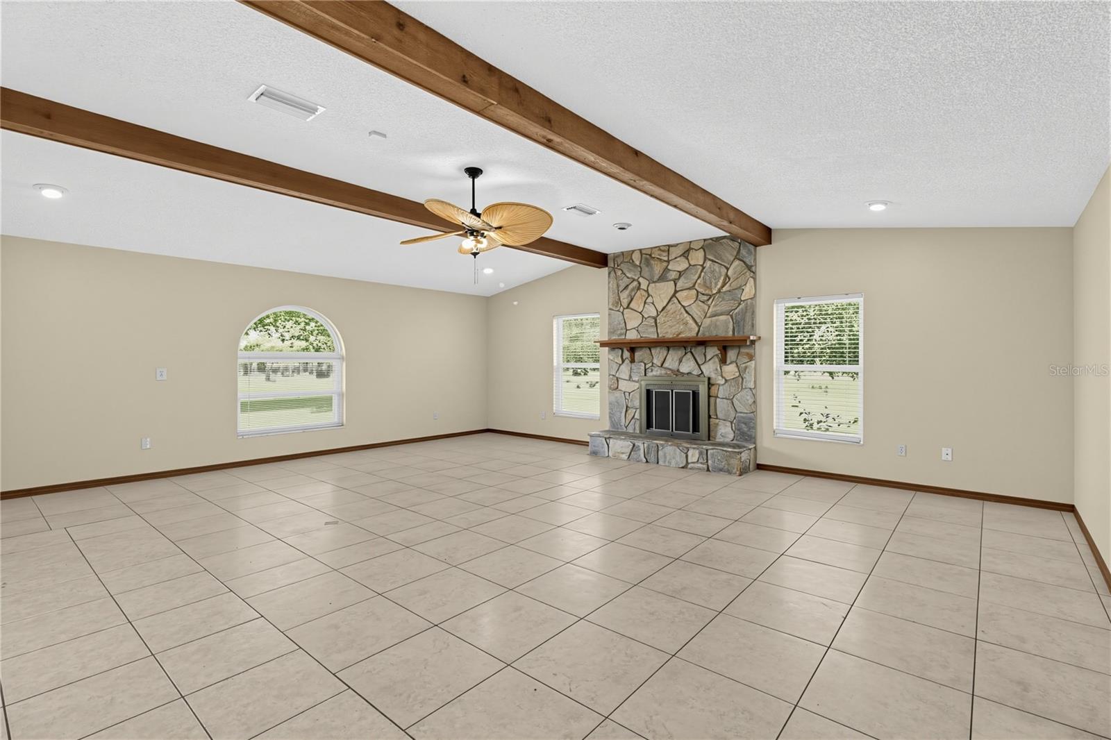 7488 Allen Dr Property Photo 8