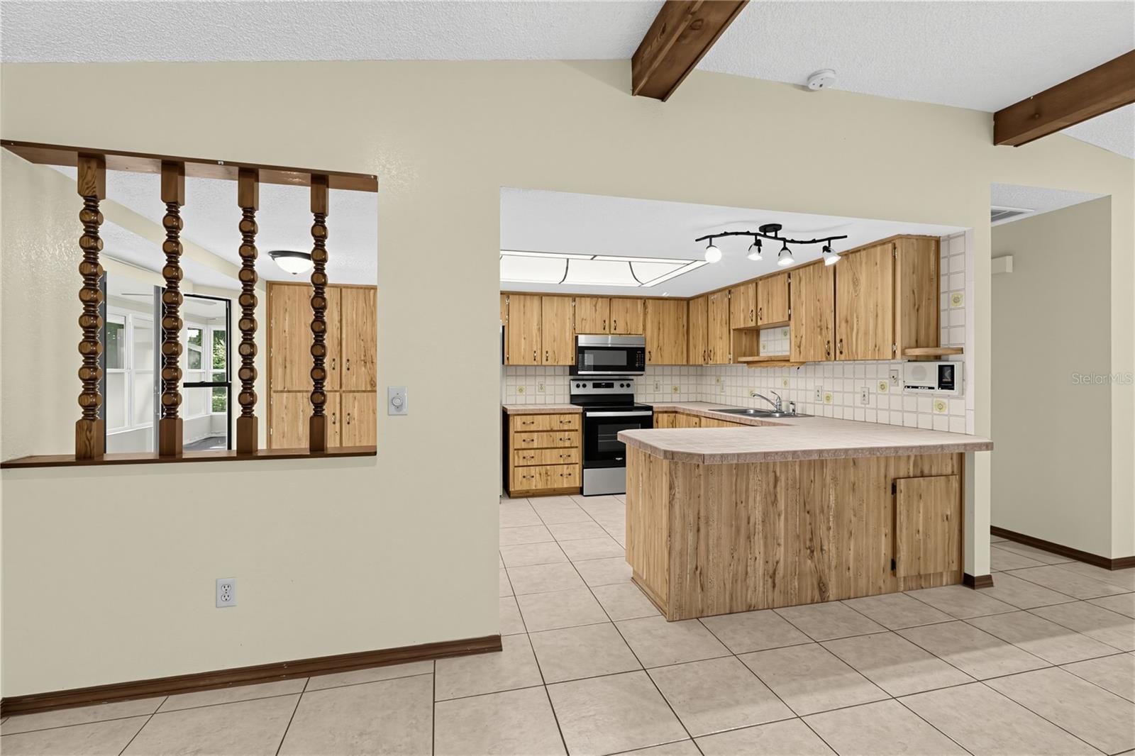 7488 Allen Dr Property Photo 10