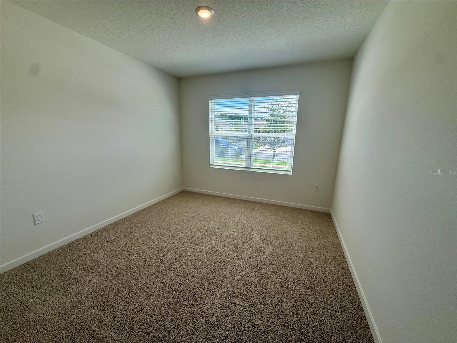 2504 Dorset Ct Property Photo 8