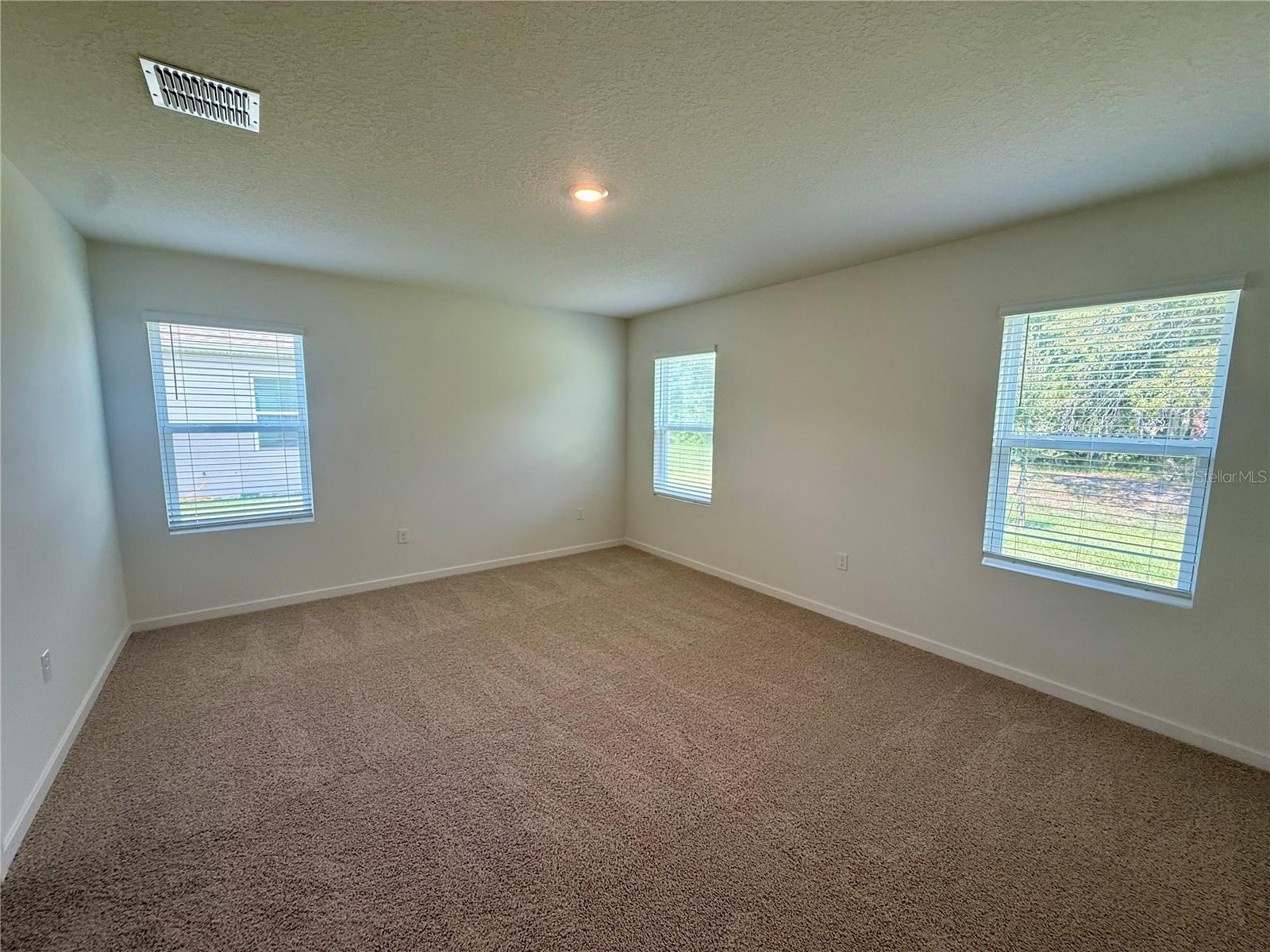 2504 Dorset Ct Property Photo 13
