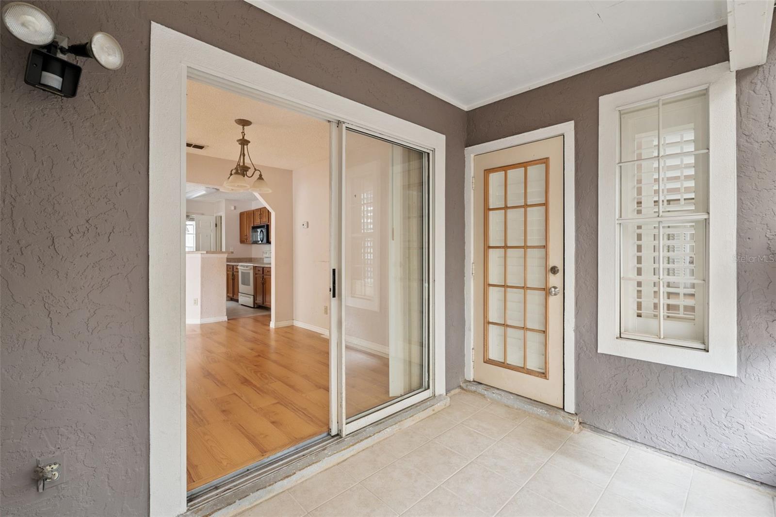 O6442222 Property Photo 14