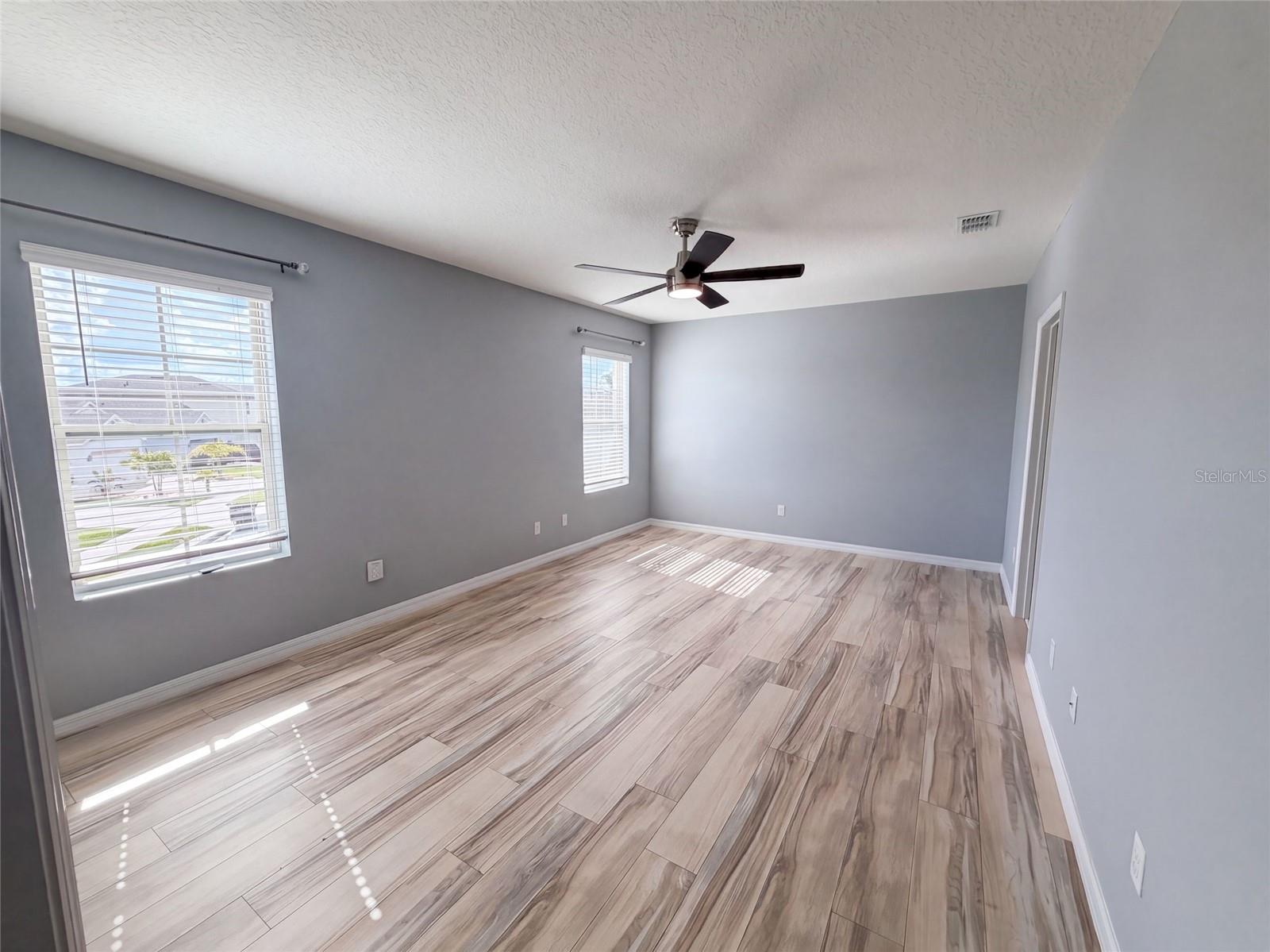 3074 Timber Hawk Cir Property Photo 4