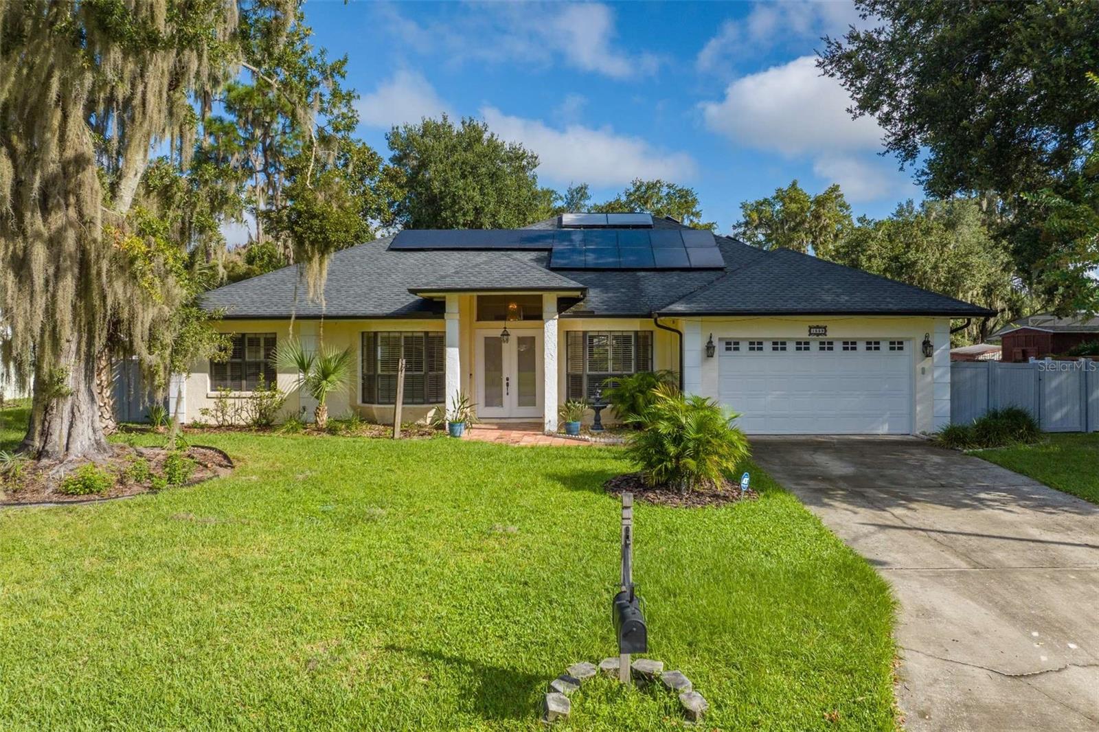 1559 Skyline Dr Property Photo