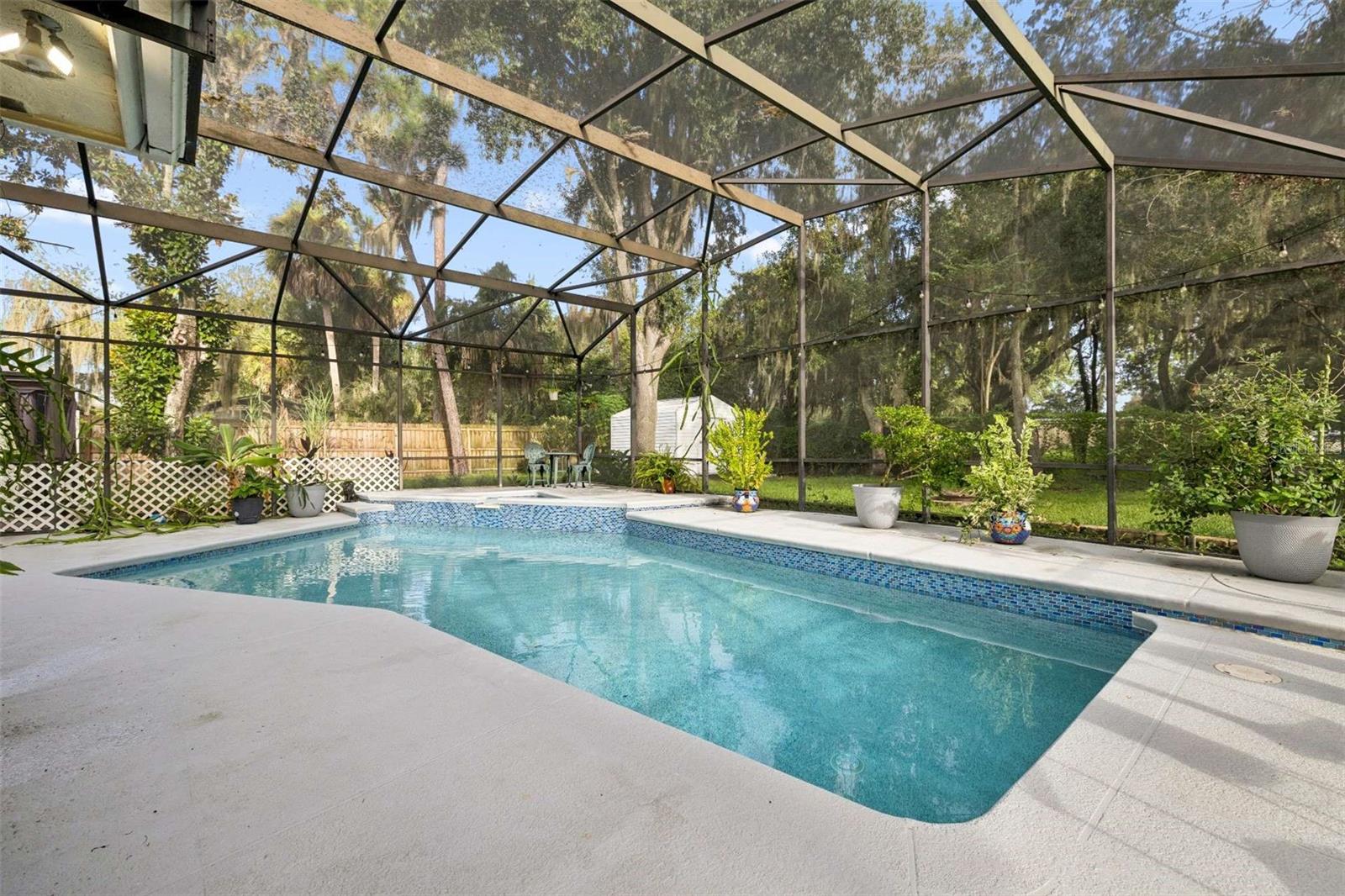 1559 Skyline Dr Property Photo 3