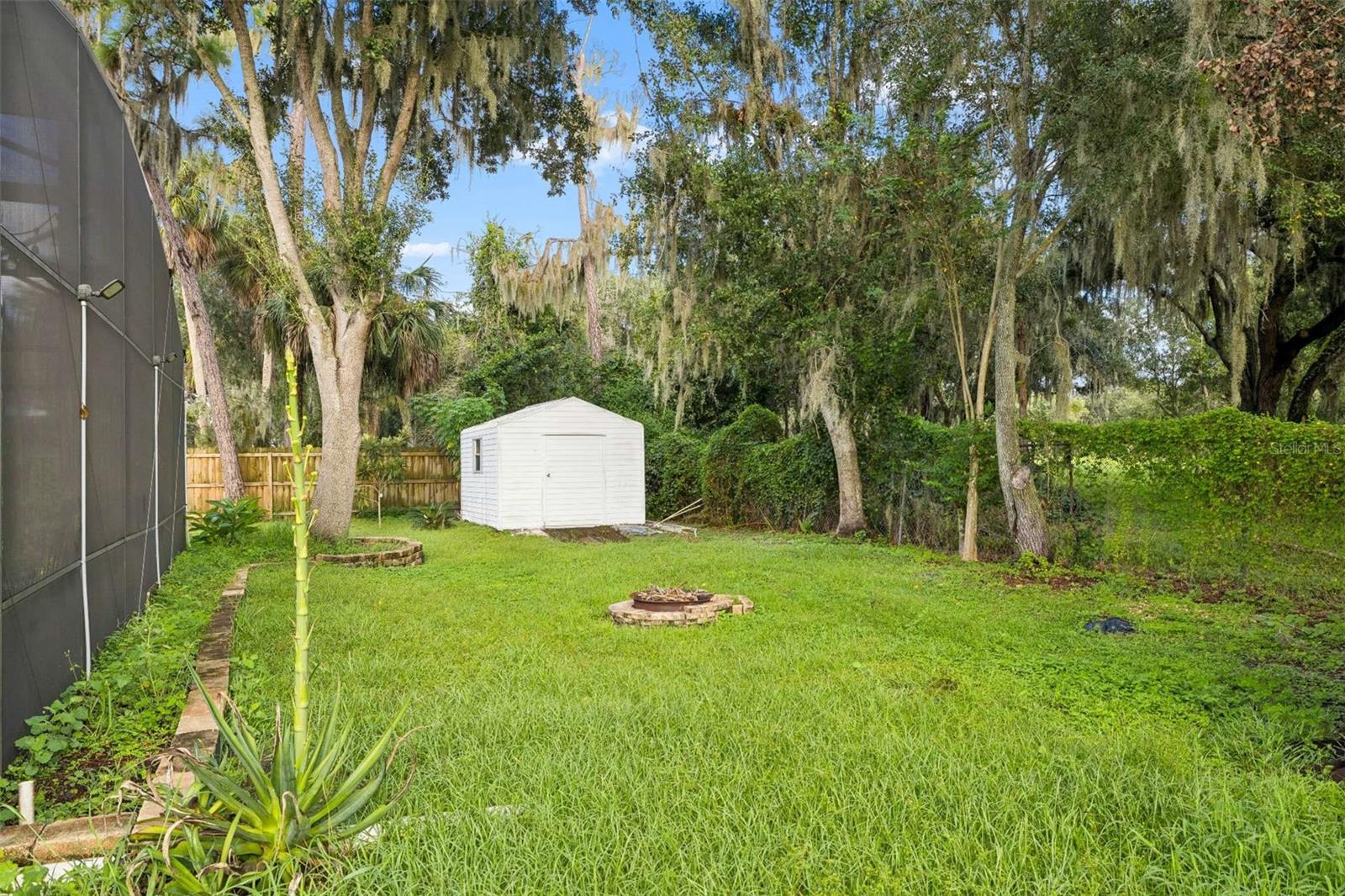 1559 Skyline Dr Property Photo 36