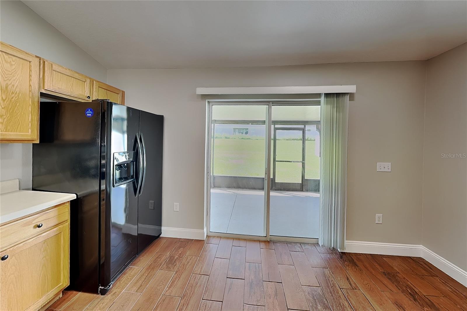 O6442262 Property Photo 5
