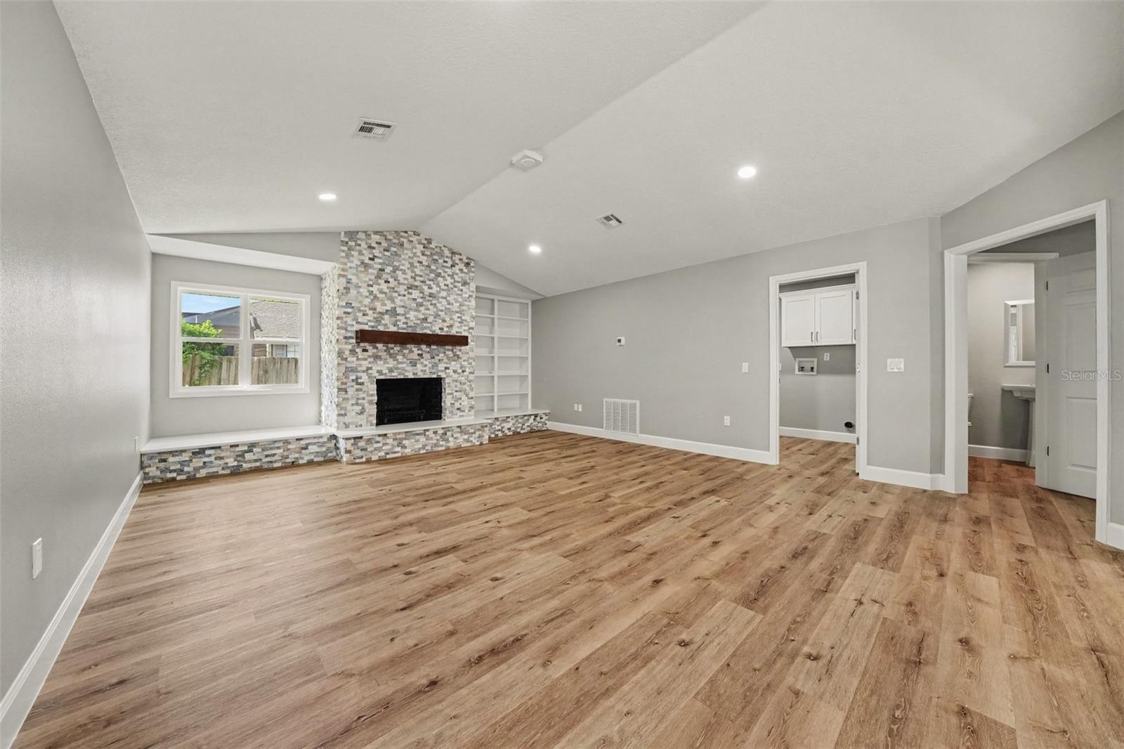 33608 Overton Dr Property Photo 5