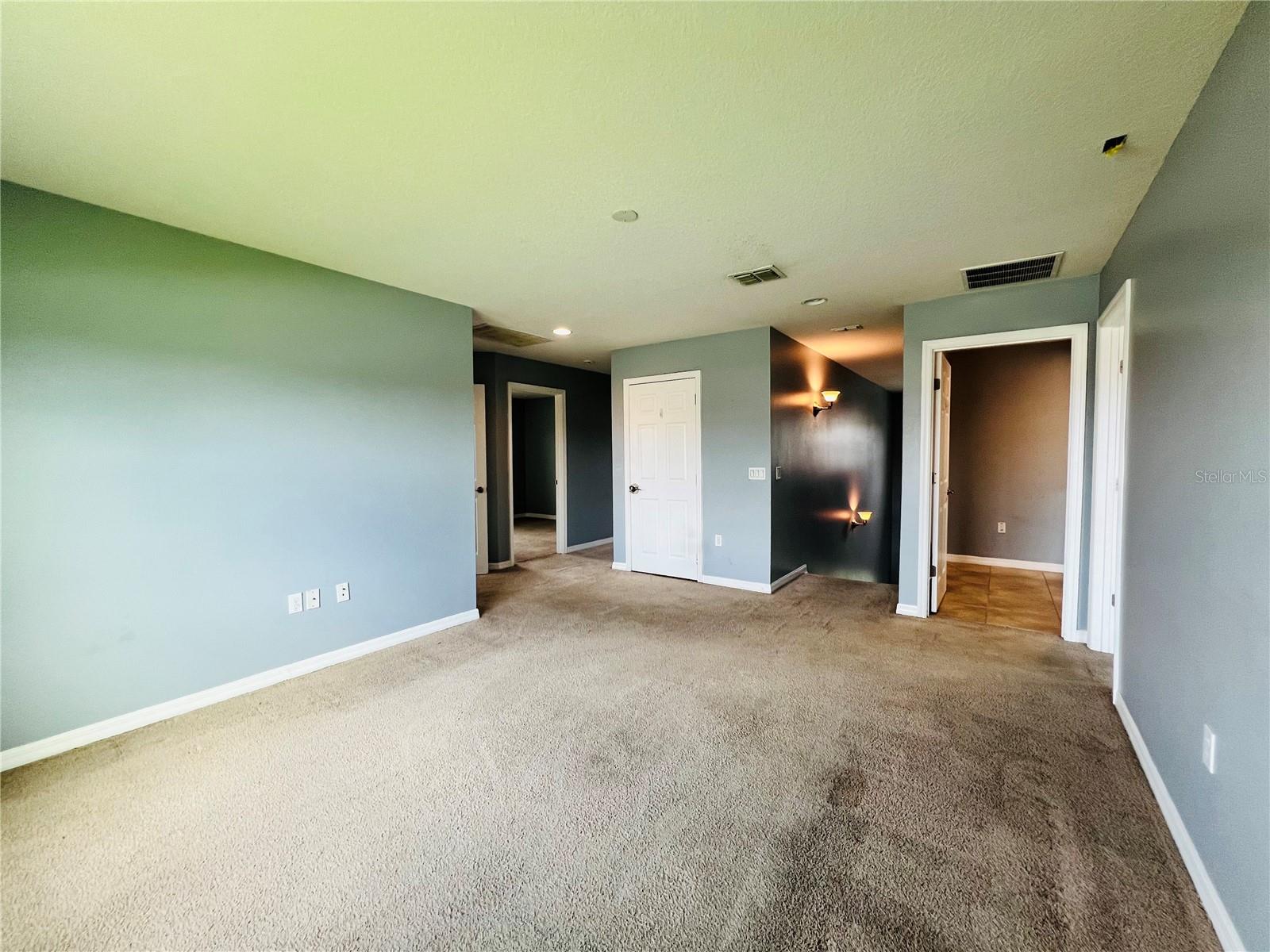 2352 Levante Ct Property Photo 9