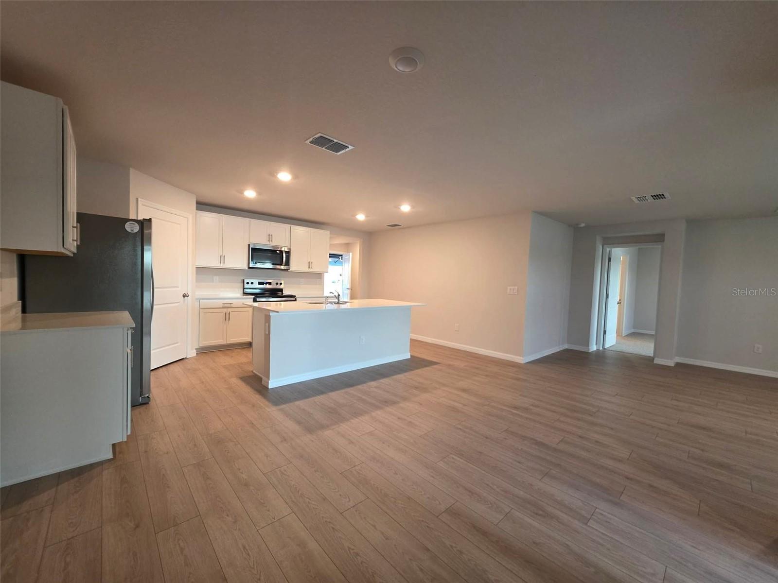 11925 Mountain Island Trl Property Photo 4