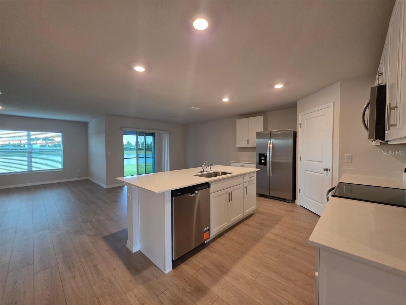 11925 Mountain Island Trl Property Photo 7