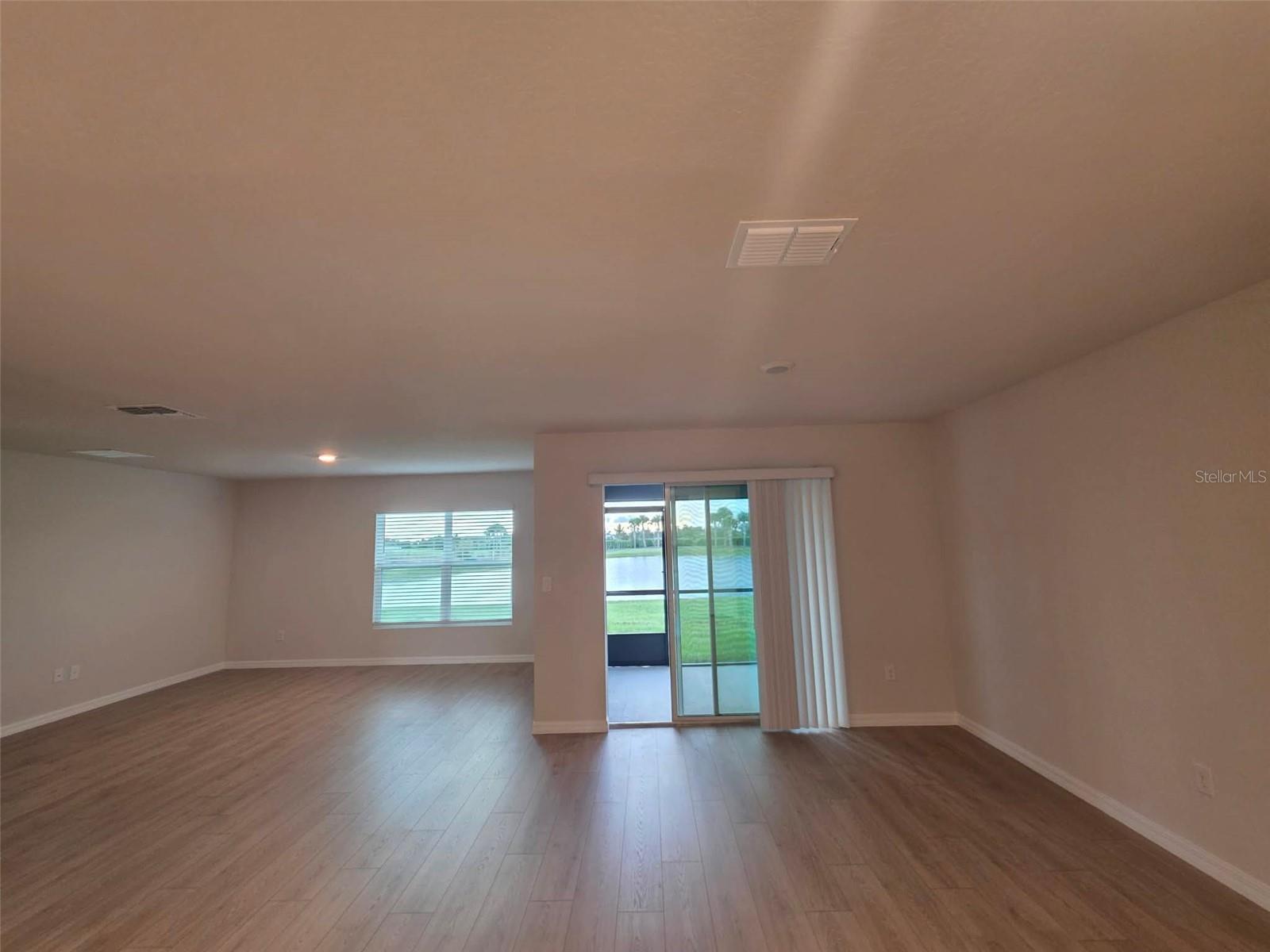 11925 Mountain Island Trl Property Photo 9