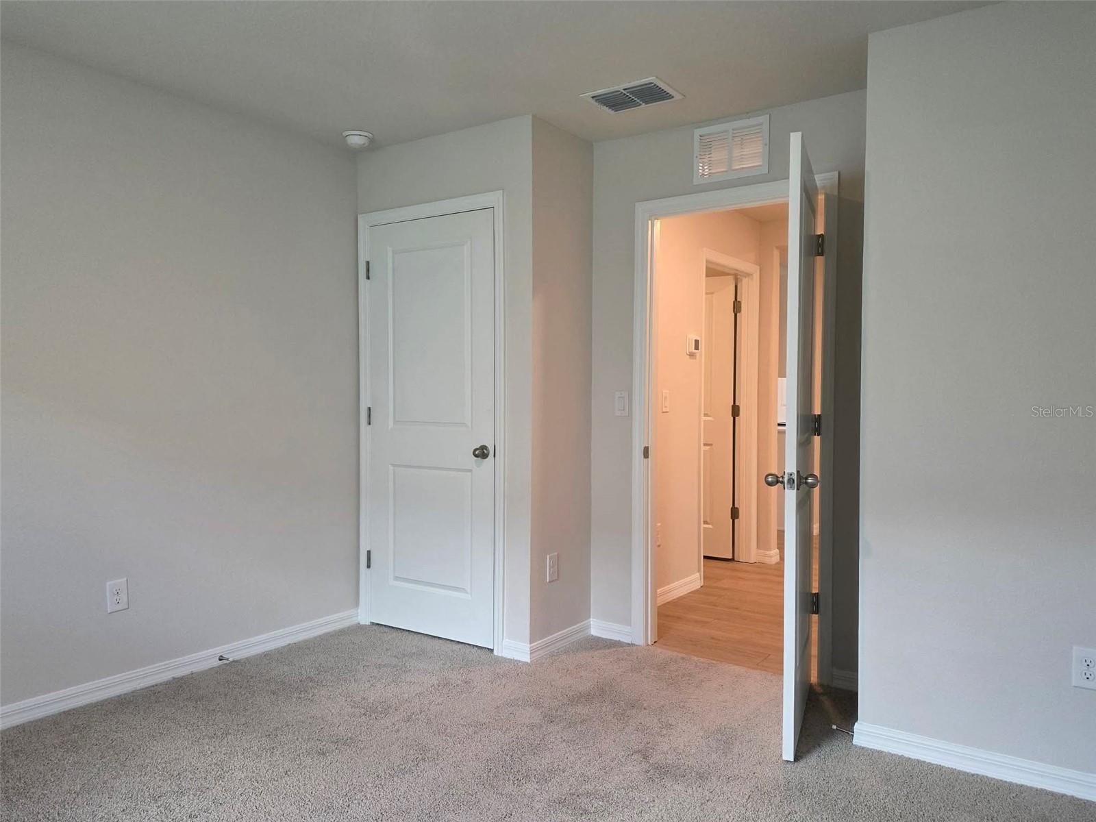11925 Mountain Island Trl Property Photo 13