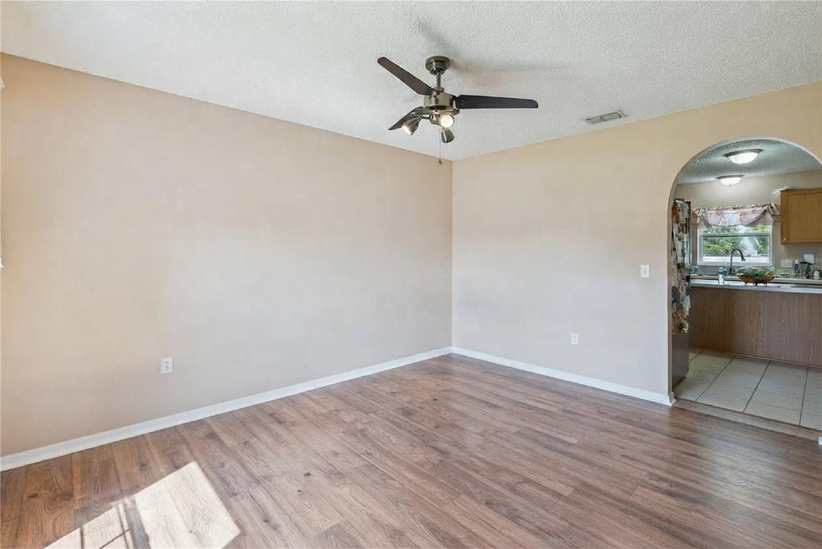 2790 Sanger Ter Property Photo 9