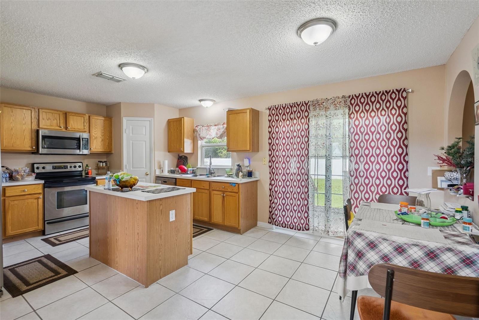2790 Sanger Ter Property Photo 10