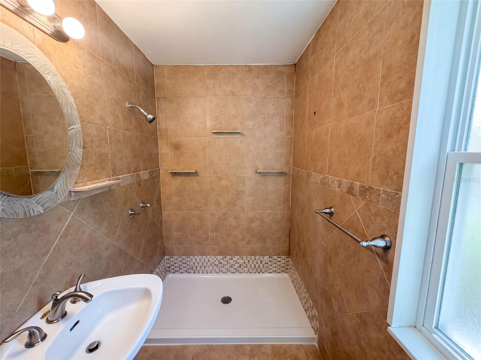 802 Massachusetts Ave Property Photo 13