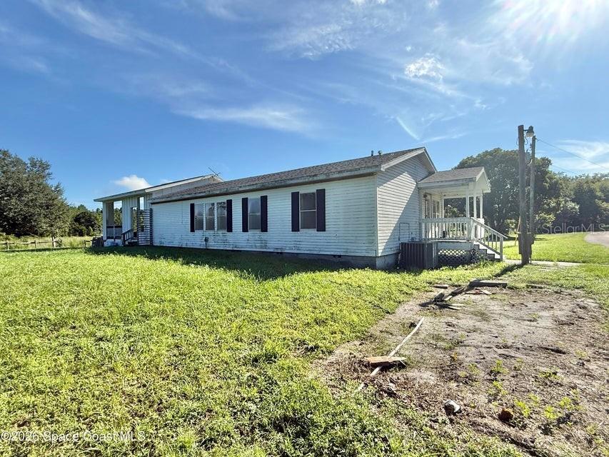 572 N Pine St Property Photo 15