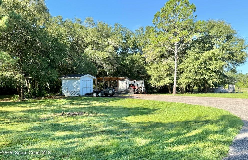 572 N Pine St Property Photo 17