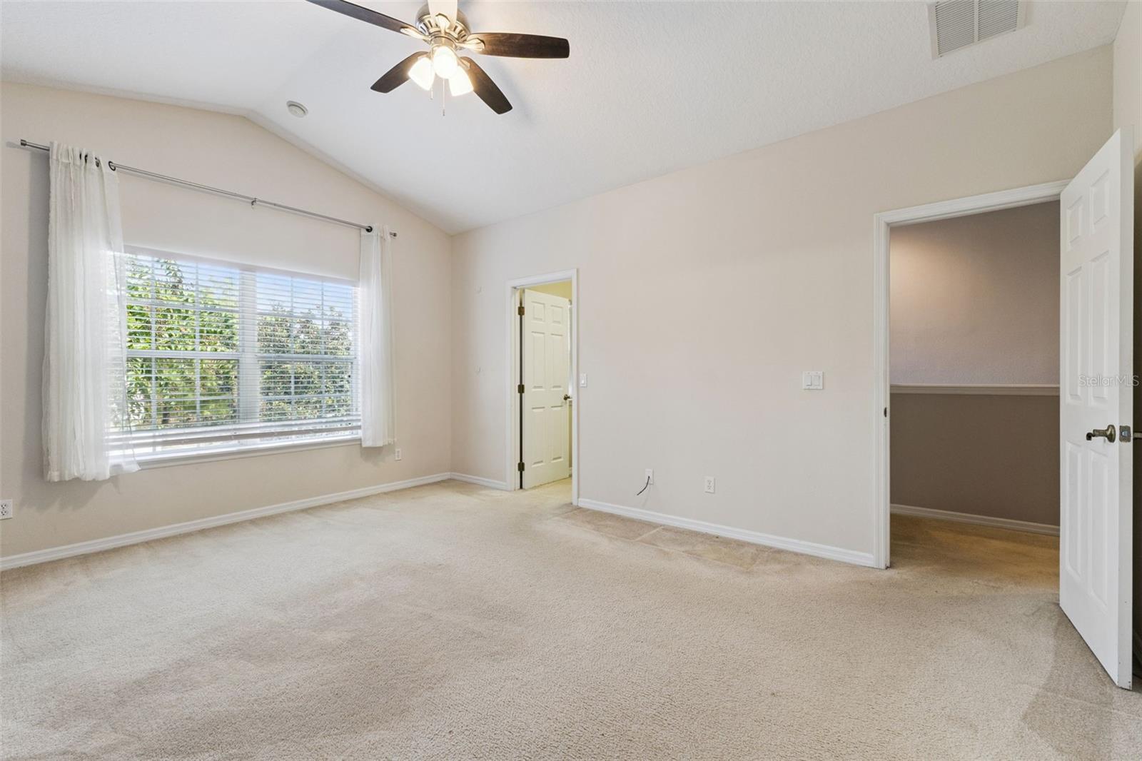 512 Pinebranch Cir Property Photo 28