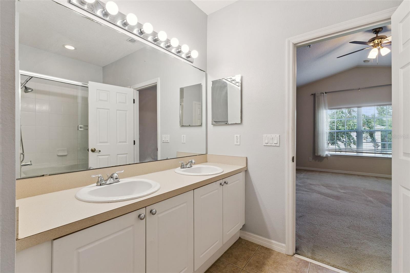 512 Pinebranch Cir Property Photo 30