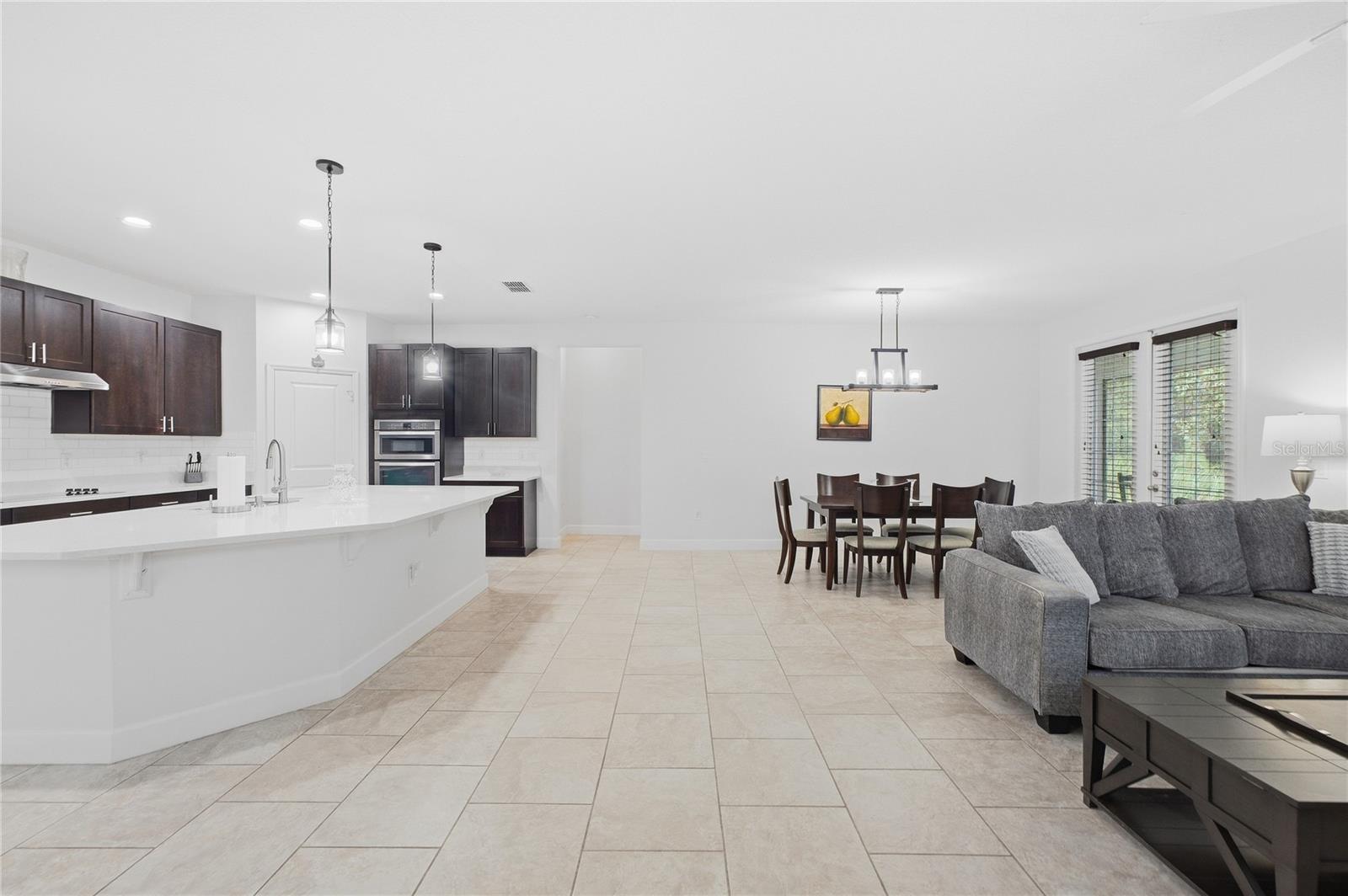 2301 Avellino Ave Property Photo 15