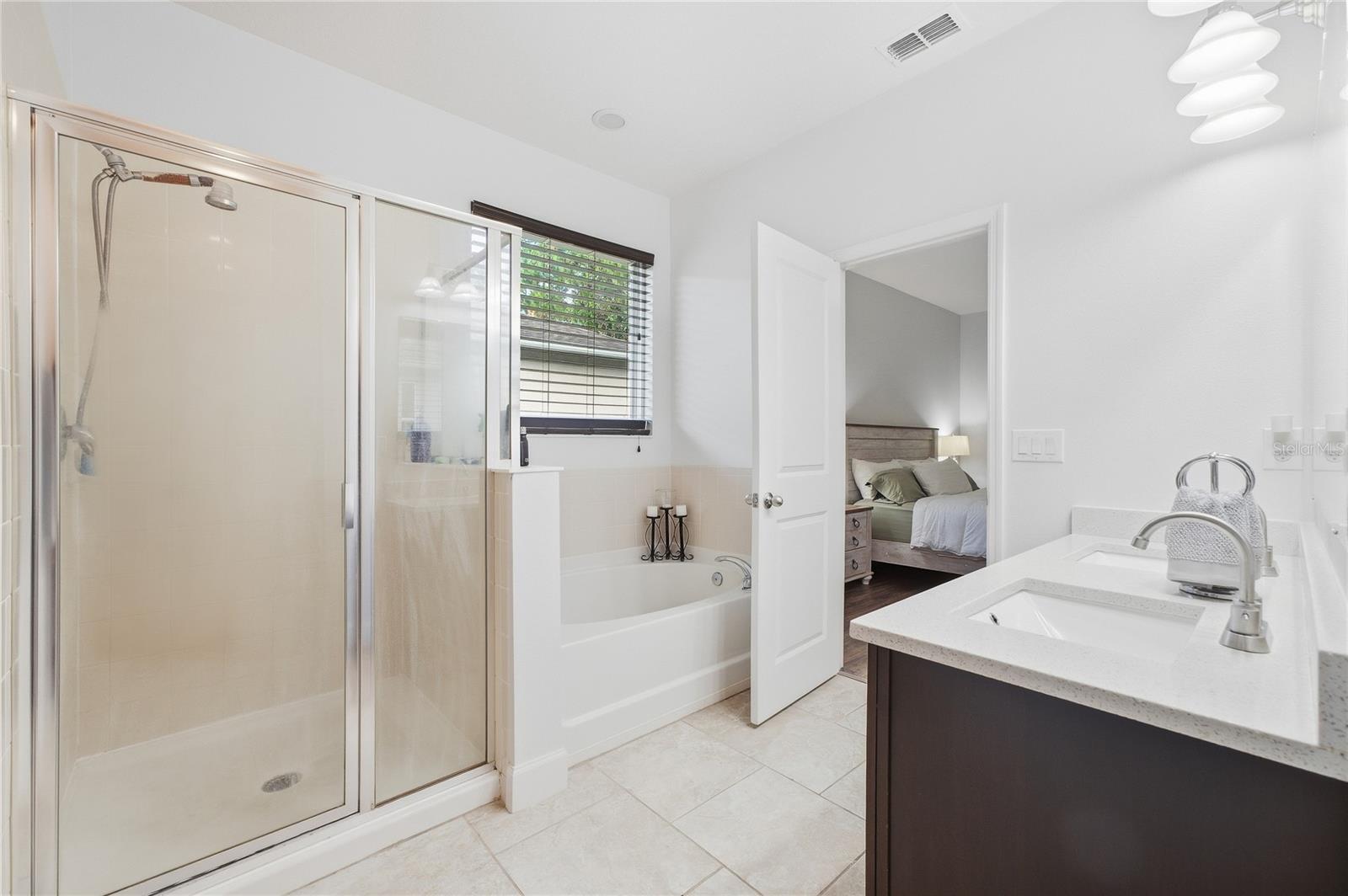 2301 Avellino Ave Property Photo 20