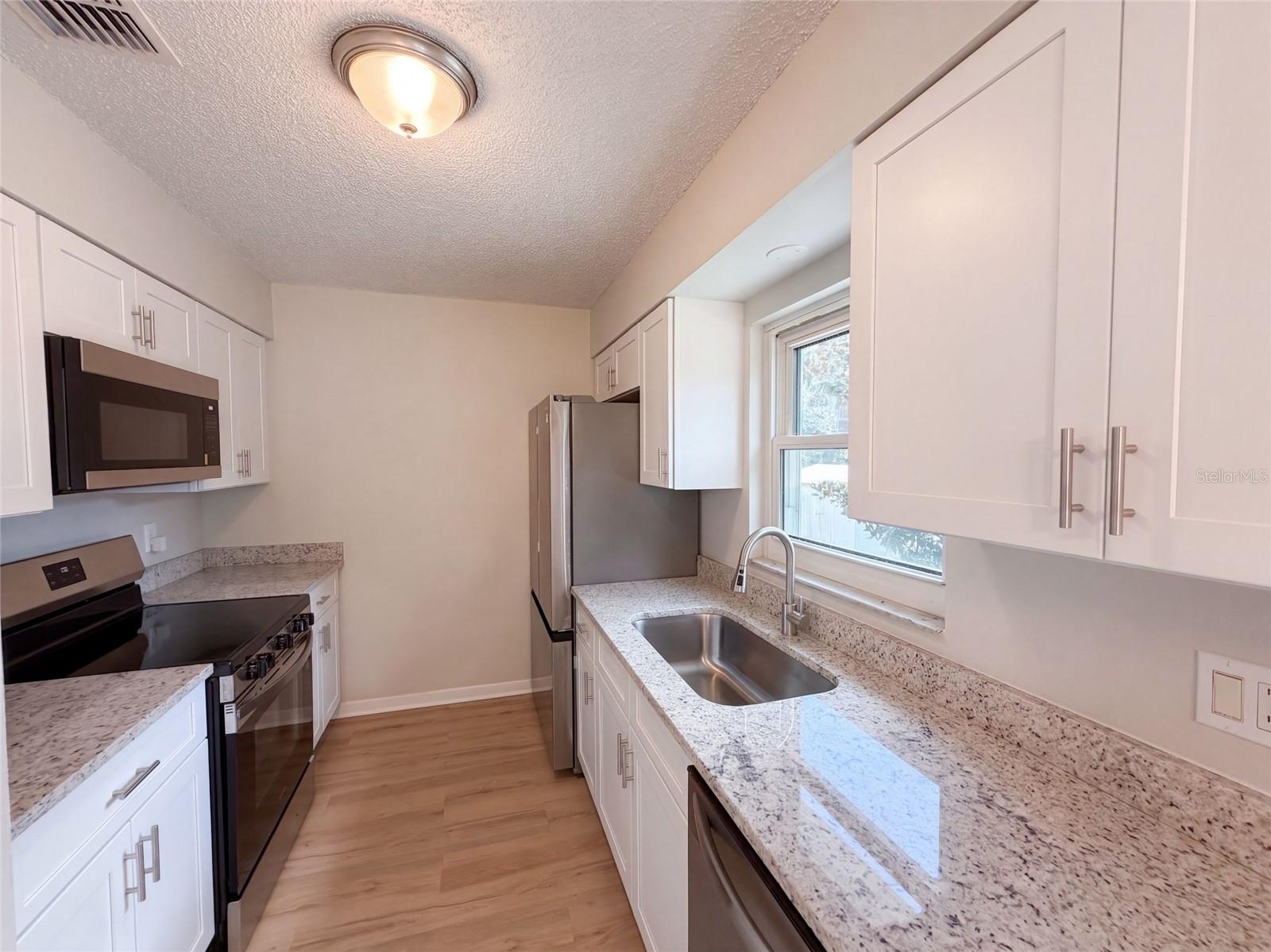 4536 Eagles Nest Rd Property Photo 8