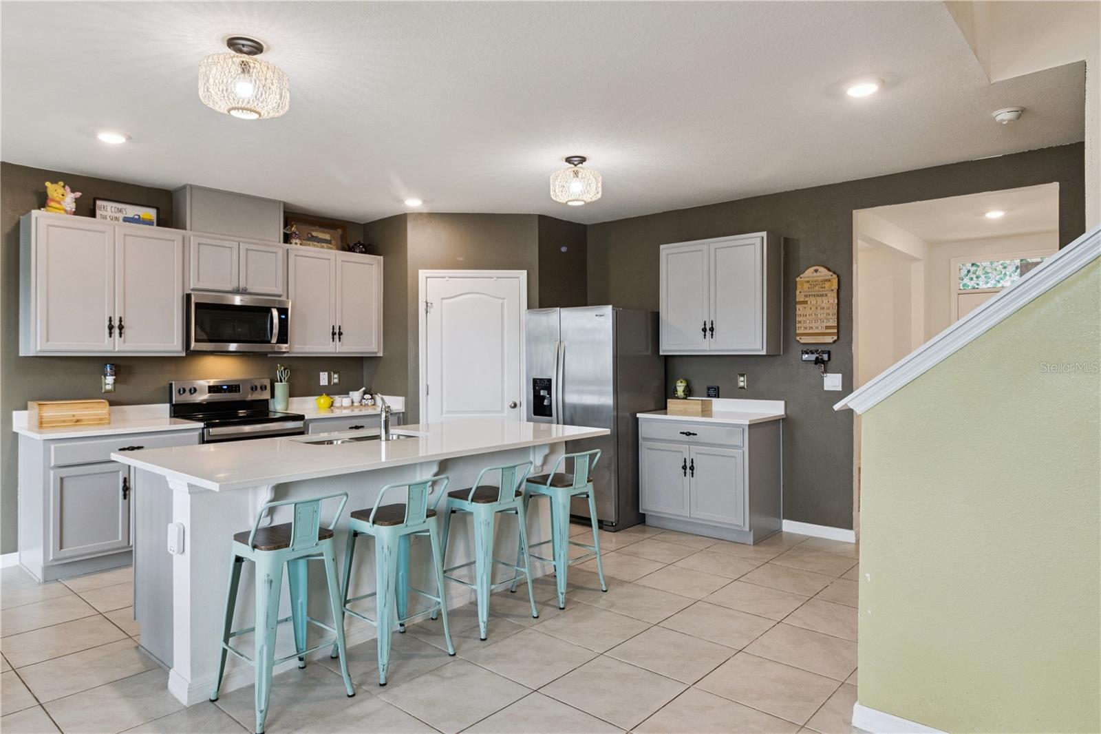 4009 Grey Heron Loop Property Photo 2