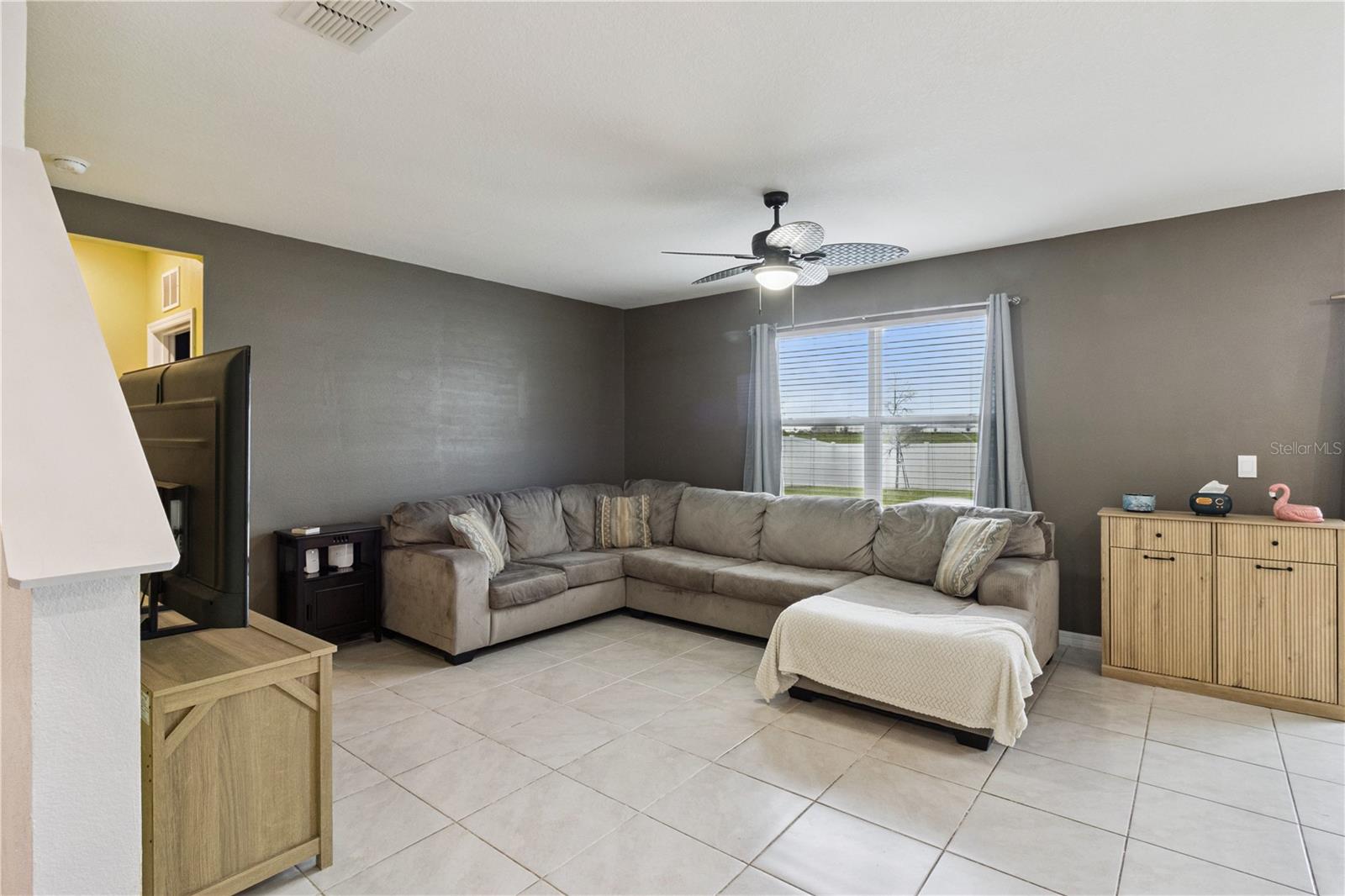 4009 Grey Heron Loop Property Photo 3