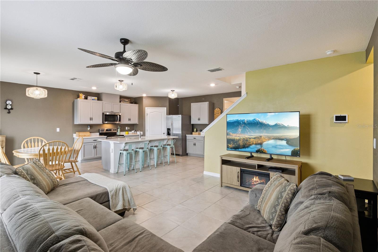 4009 Grey Heron Loop Property Photo 8