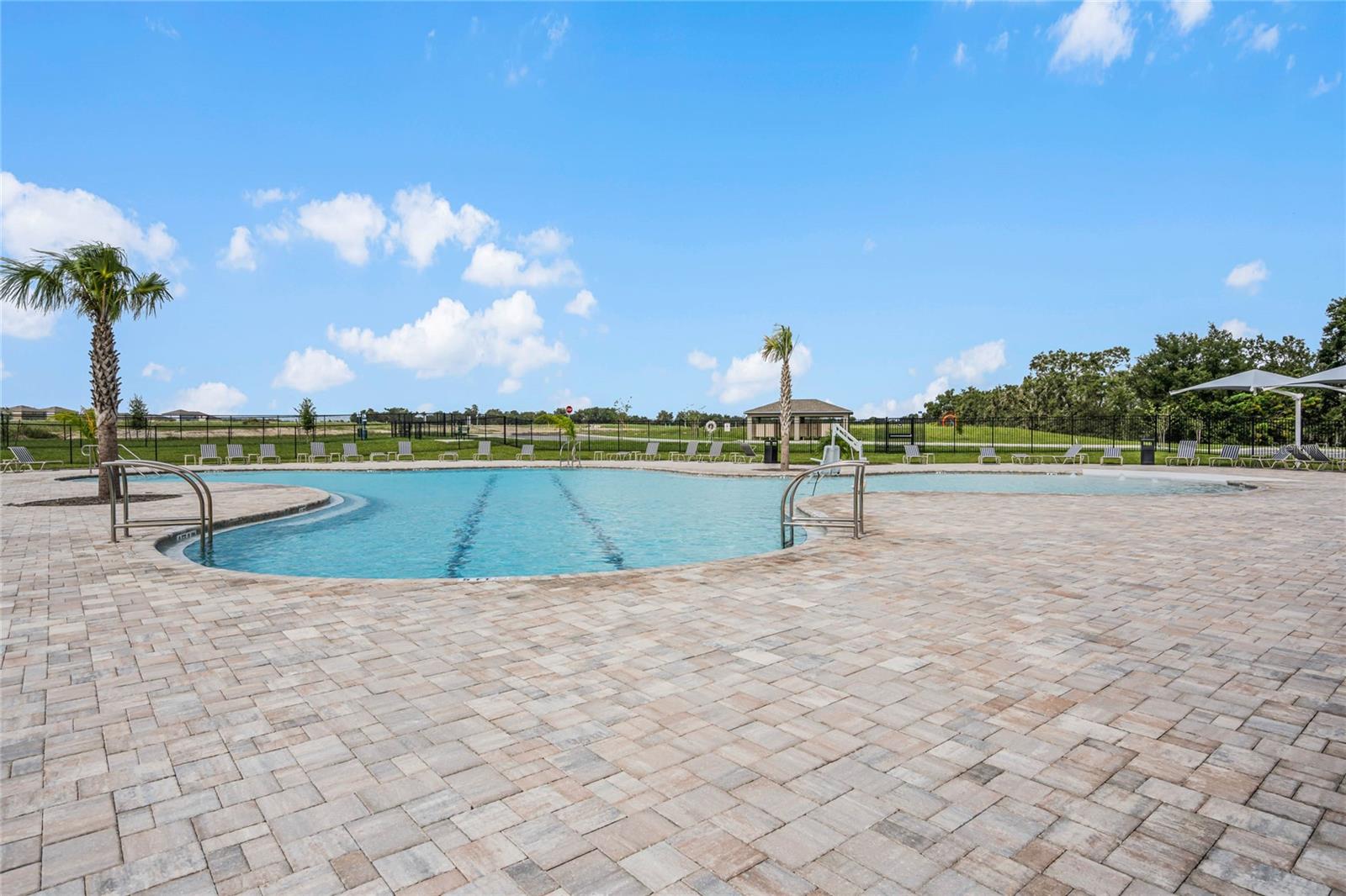 4009 Grey Heron Loop Property Photo 48