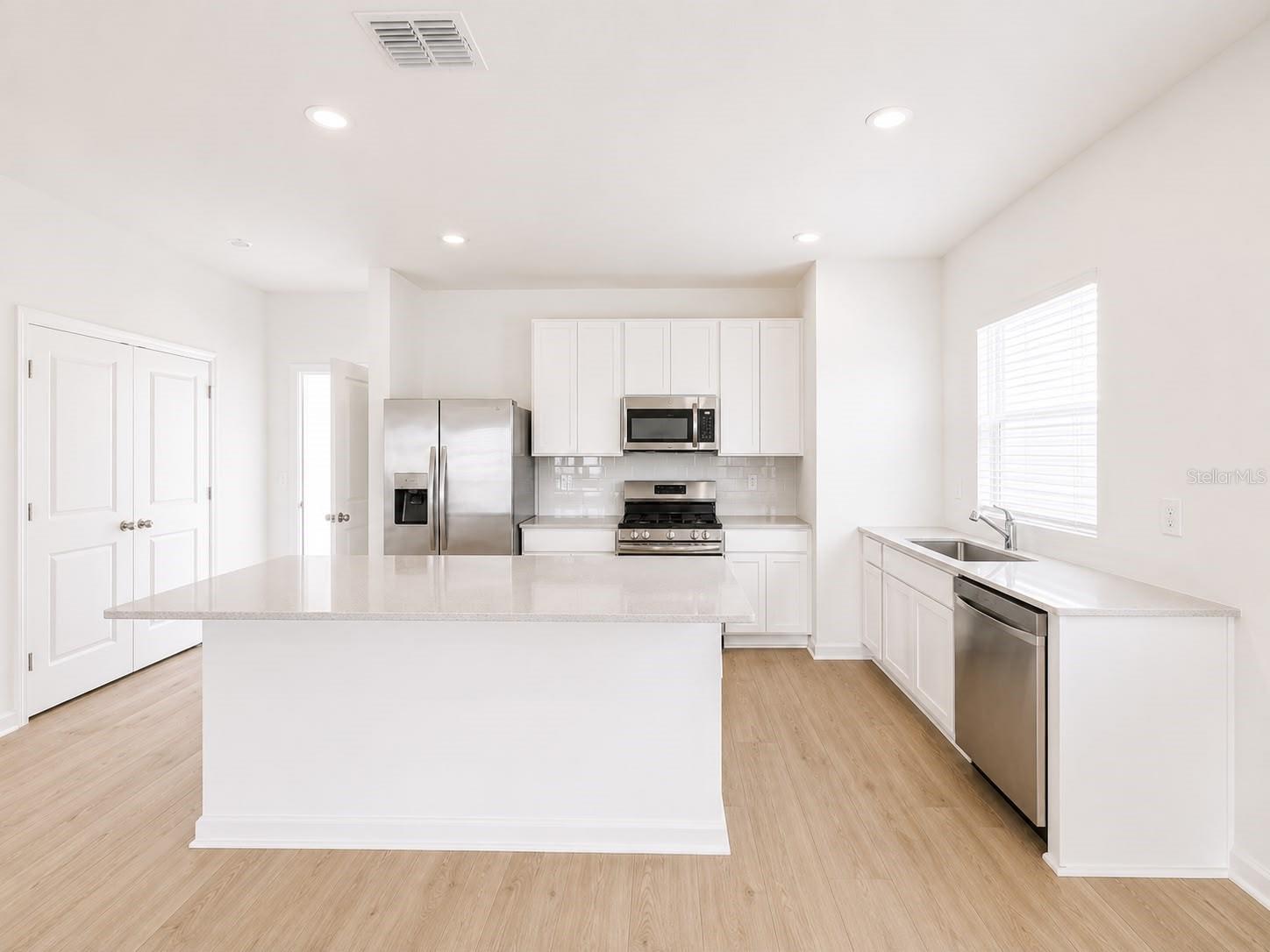 5115 Loyalty Dr Property Photo 4