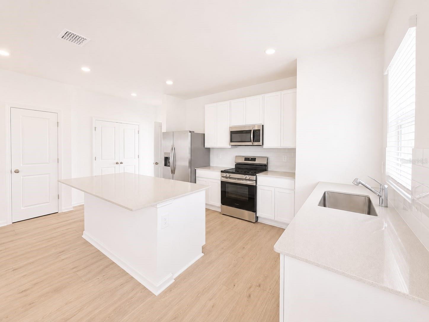 5115 Loyalty Dr Property Photo 6
