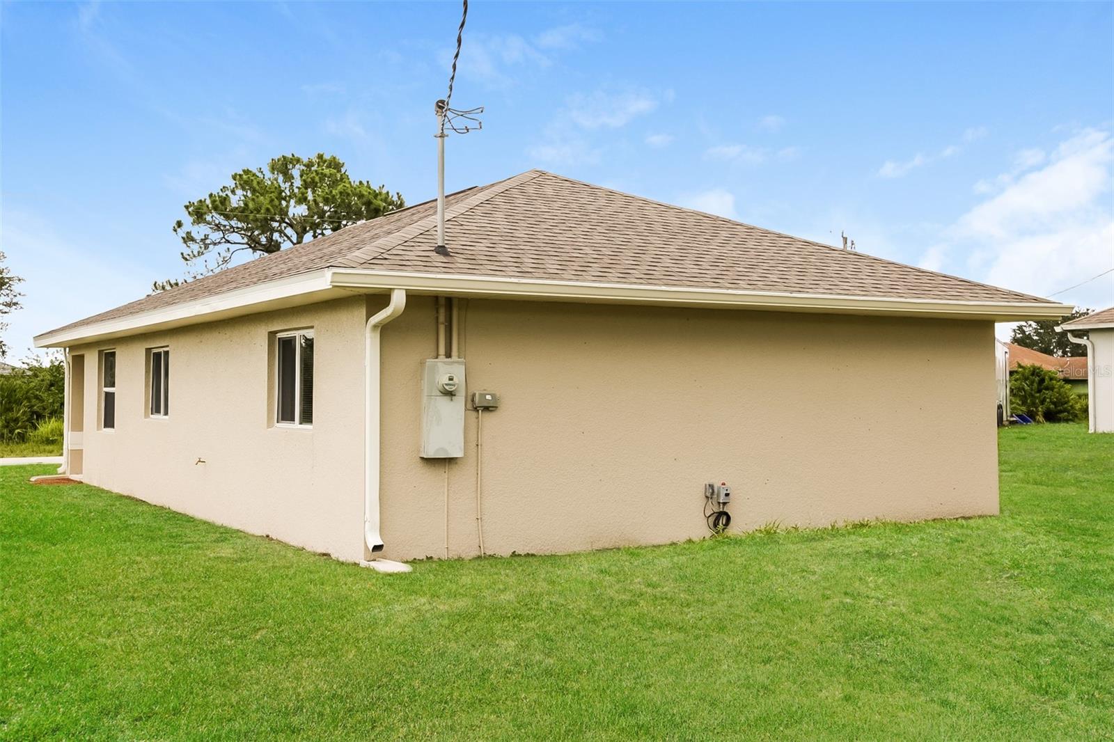 3113 71st St W Property Photo 14