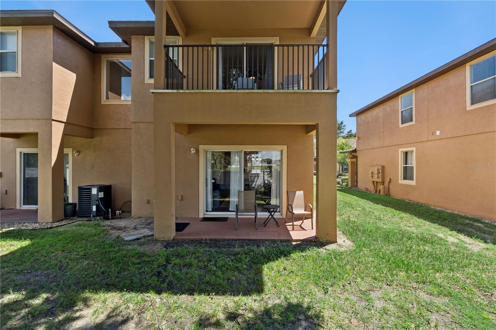 570 Calabria Ave Property Photo 18