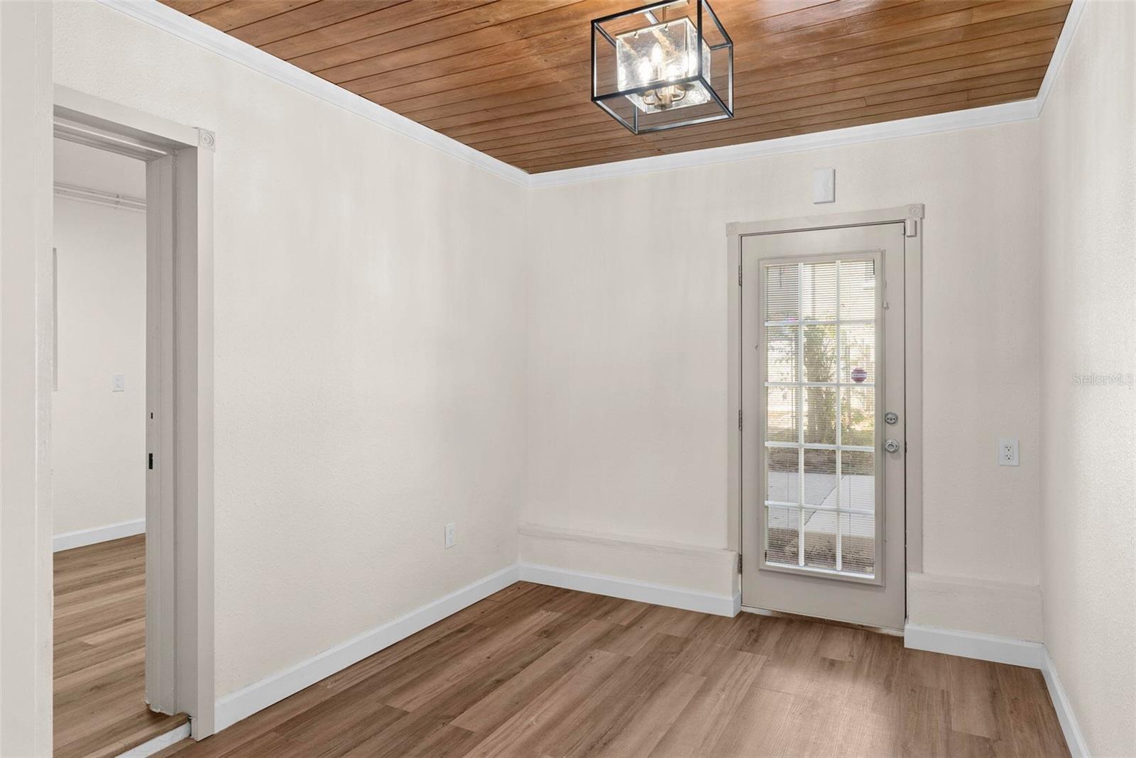 3203 S Polk Ave Property Photo 15